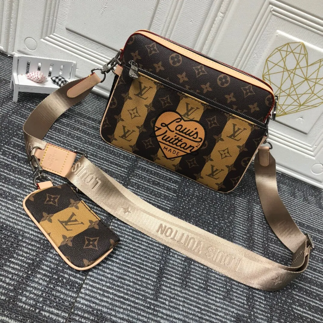 All Categories Official Website "Brand Women's Bags" Women's Bags 💙 LV 2022 Official New LV Men's Three-piece Set Pochette Trio Messenger Bag Wholesale 58002000
