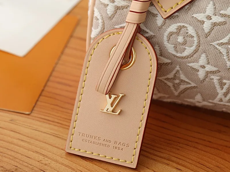 All Categories Official Website "Brand Women's Bags" Women's Bags 💙 LV LV 2026 New Crossbody Shoulder Bag