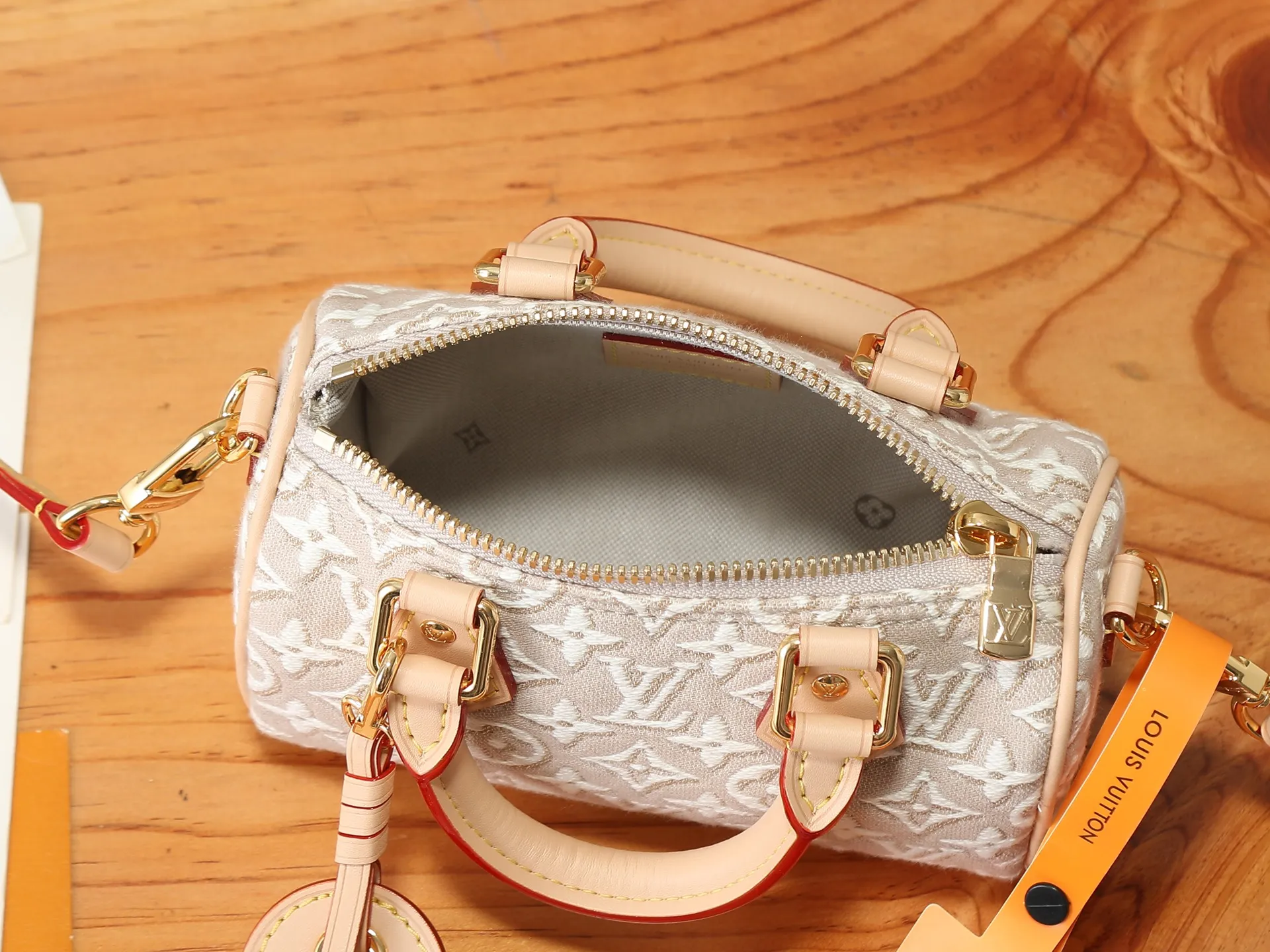 All Categories Official Website "Brand Women's Bags" Women's Bags 💙 LV LV 2026 New Crossbody Shoulder Bag