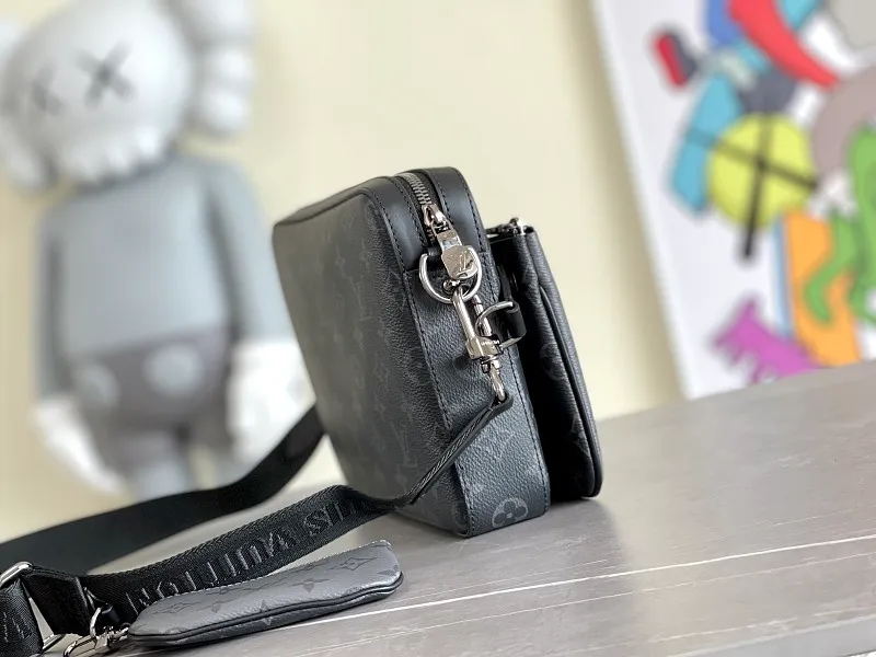 All Categories 💚 Authentic Grade Bags 💚 LV 2026 New LV Top Replica Crossbody Shoulder Bag