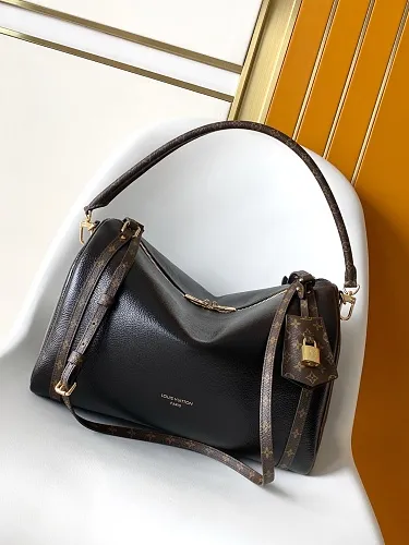 All Categories Official Website "Brand Women's Bags" Women's Bags 💙 LV 2026 New LV Crossbody Bag