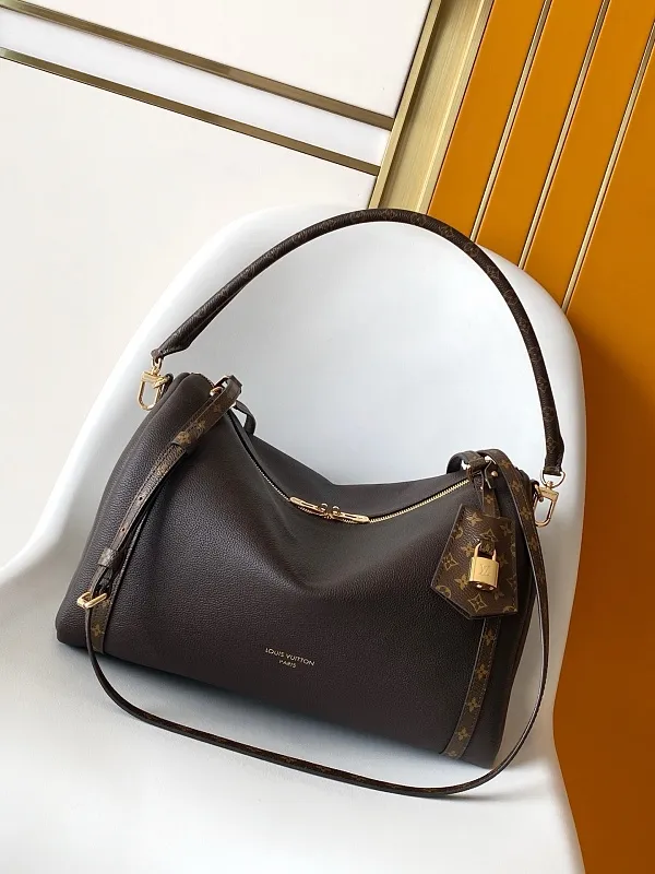 All Categories Official Website "Brand Women's Bags" Women's Bags 💙 LV 2026 New LV Crossbody Bag