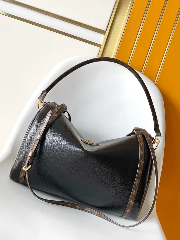 All Categories Official Website "Brand Women's Bags" Women's Bags 💙 LV 2026 New LV Crossbody Bag