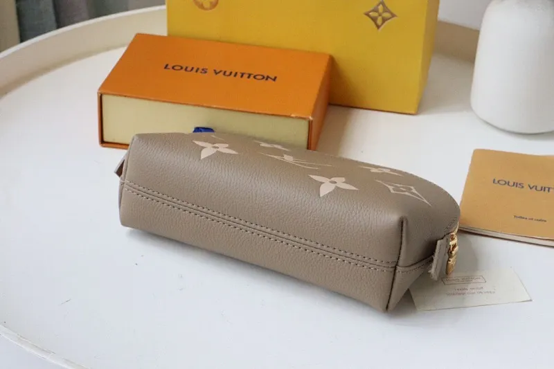 All Categories Official Website "Brand Women's Bags" Women's Bags 💙 LV 2025 New LV Cosmetic Bag
