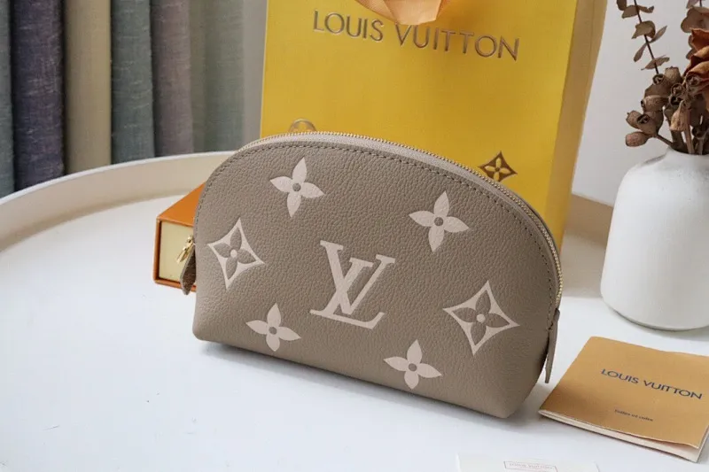 All Categories Official Website "Brand Women's Bags" Women's Bags 💙 LV 2025 New LV Cosmetic Bag
