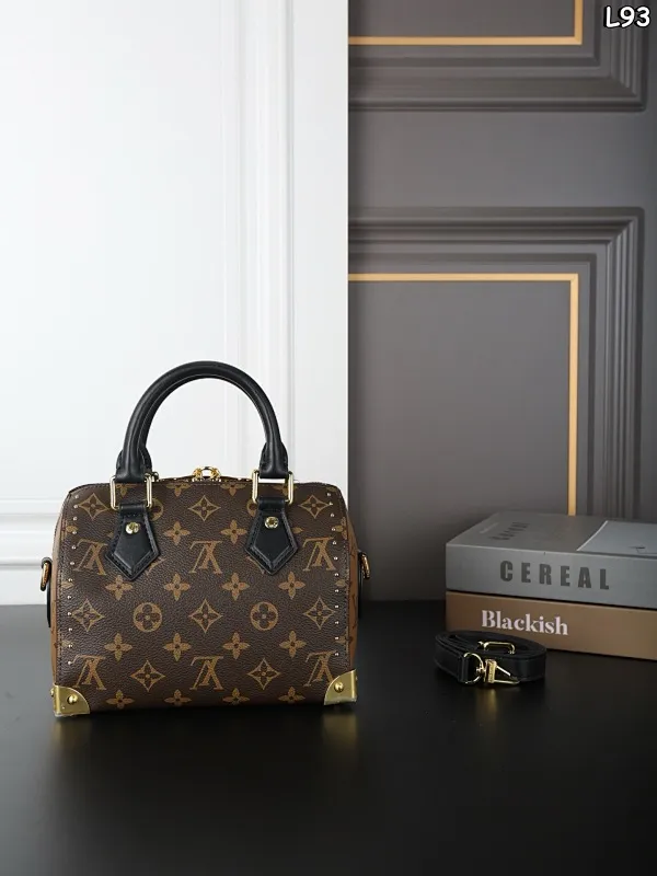 All Categories Official Website "Brand Women's Bags" Women's Bags 💙 LV 2025 New LV Crossbody Bag
