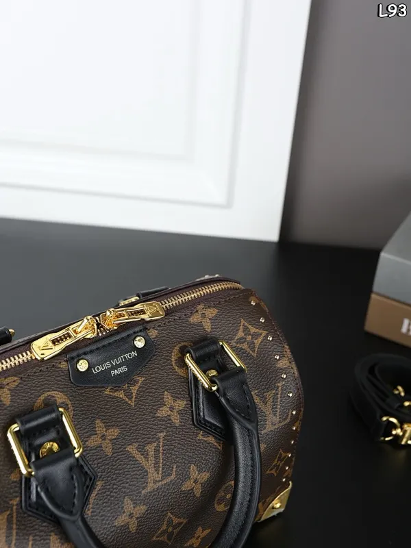 All Categories Official Website "Brand Women's Bags" Women's Bags 💙 LV 2025 New LV Crossbody Bag