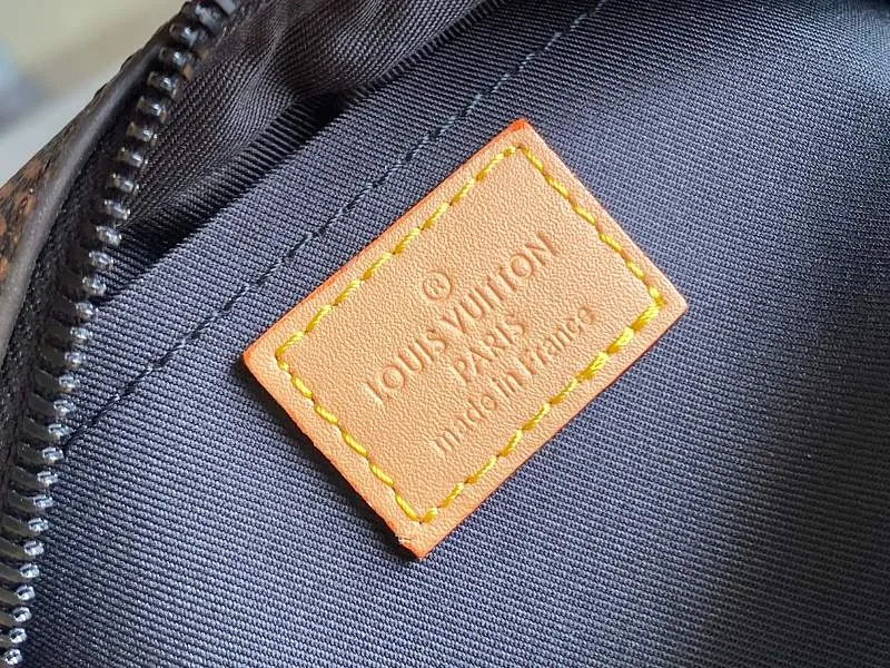 All Categories 💚 Authentic Grade Bags 💚 LV 2026 New LV Top Replica Crossbody Shoulder Bag