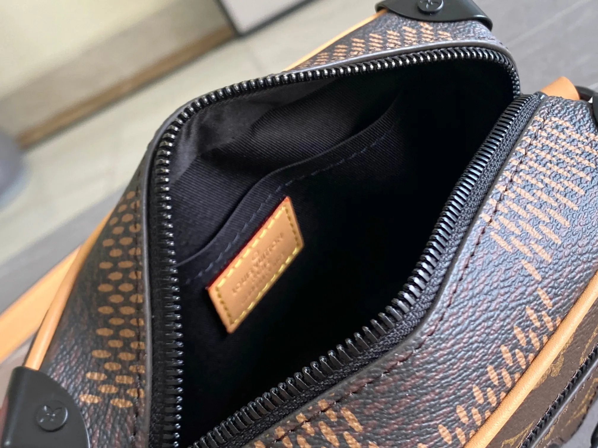 All Categories 💚 Authentic Grade Bags 💚 LV 2026 New LV Top Replica Crossbody Shoulder Bag