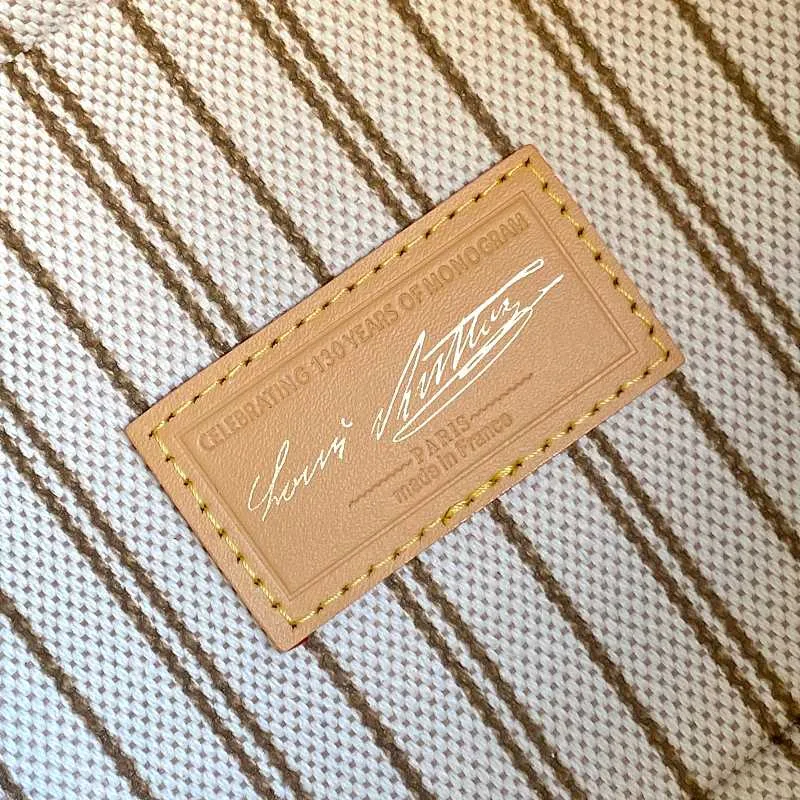 All Categories Official Website "Brand Women's Bags" Women's Bags 💙 LV LV 2026 New Crossbody Shoulder Bag