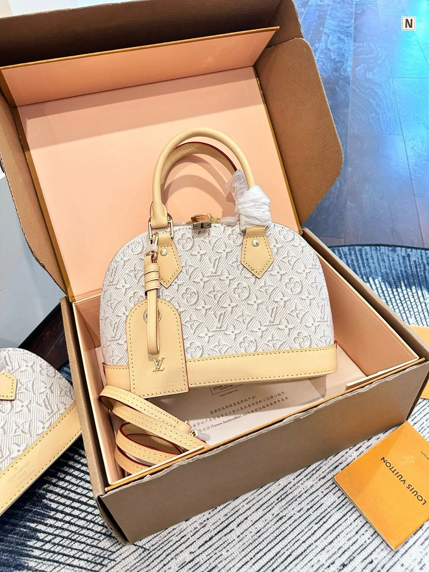 All Categories Official Website "Brand Women's Bags" Women's Bags 💙 LV 2026 New LV Crossbody Bag