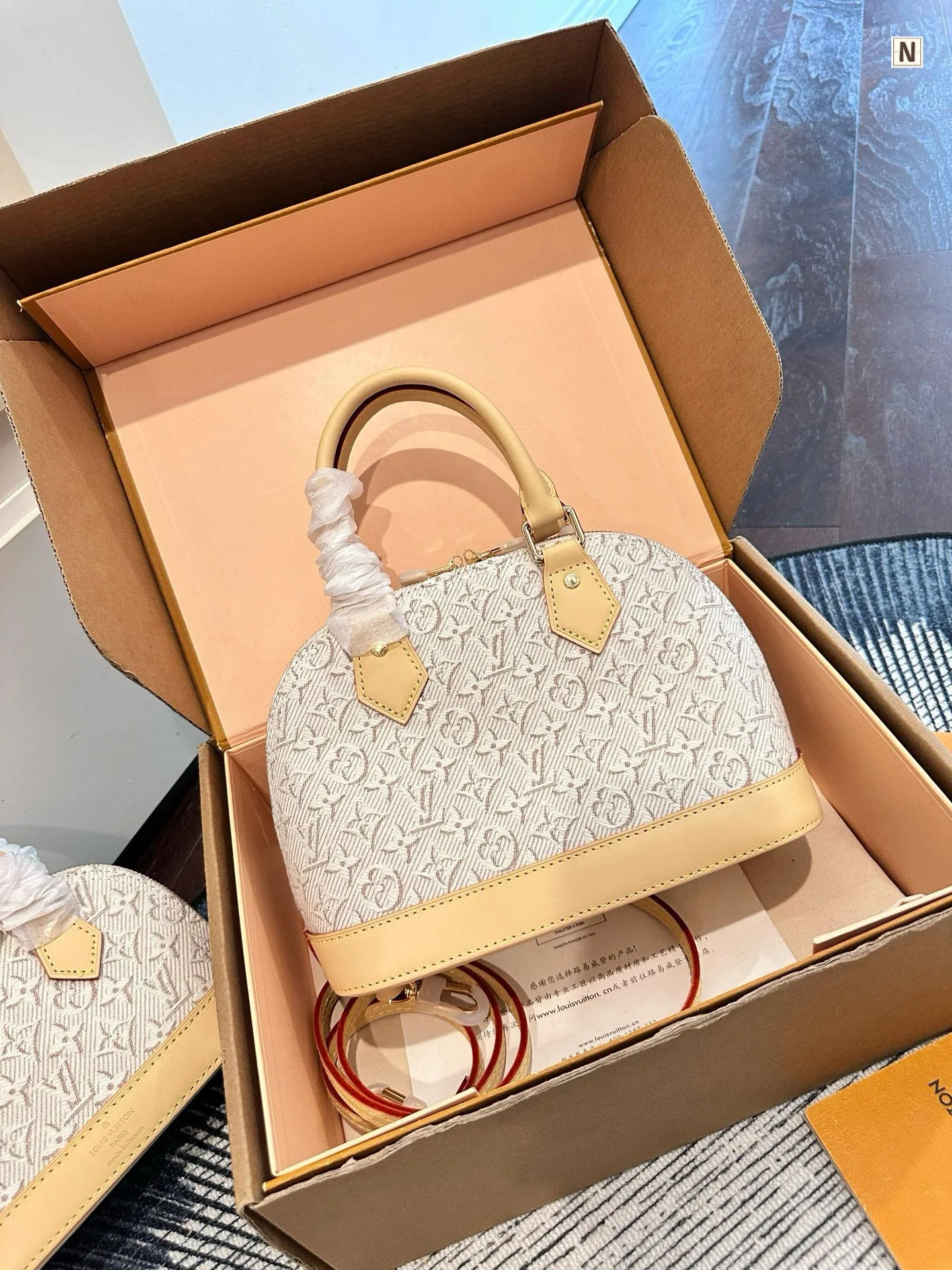 All Categories Official Website "Brand Women's Bags" Women's Bags 💙 LV 2026 New LV Crossbody Bag