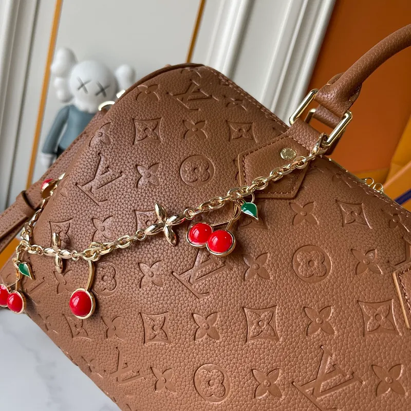 All Categories Official Website "Brand Women's Bags" Women's Bags 💙 LV 2026 New LV Classic Three-in-One Crossbody Bag