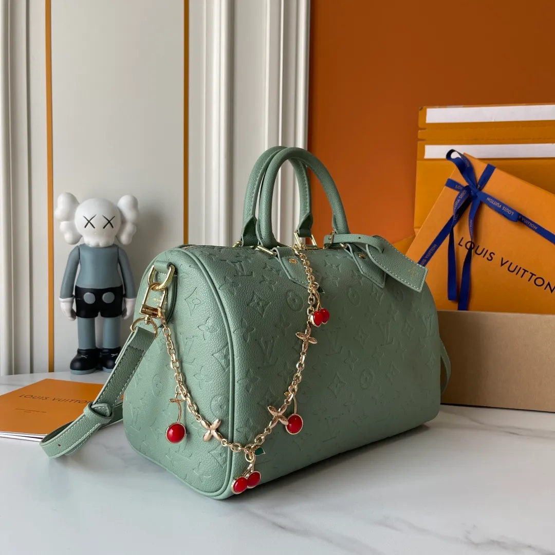 All Categories Official Website "Brand Women's Bags" Women's Bags 💙 LV 2026 New LV Classic Three-in-One Crossbody Bag