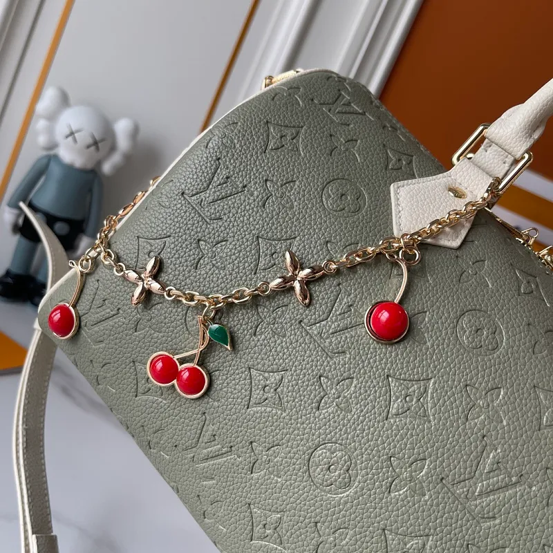 All Categories Official Website "Brand Women's Bags" Women's Bags 💙 LV 2026 New LV Classic Three-in-One Crossbody Bag
