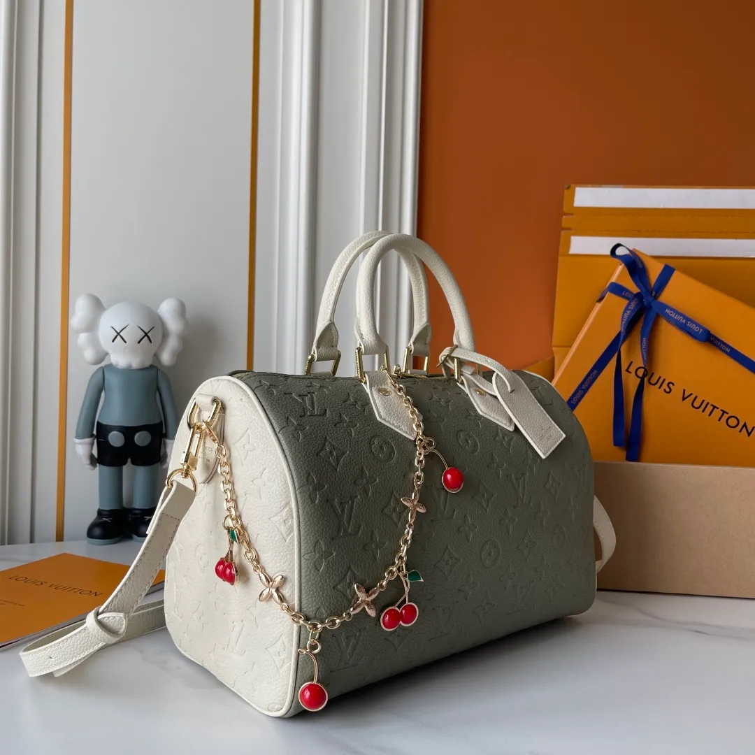 All Categories Official Website "Brand Women's Bags" Women's Bags 💙 LV 2026 New LV Classic Three-in-One Crossbody Bag