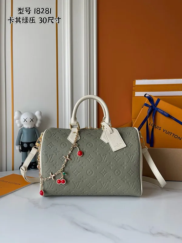 All Categories Official Website "Brand Women's Bags" Women's Bags 💙 LV 2026 New LV Classic Three-in-One Crossbody Bag
