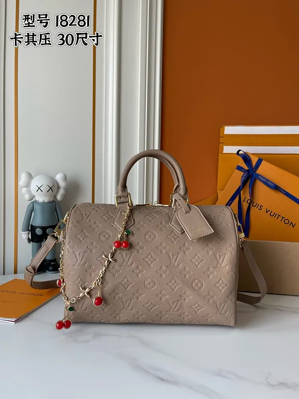 All Categories Official Website "Brand Women's Bags" Women's Bags 💙 LV 2026 New LV Classic Three-in-One Crossbody Bag