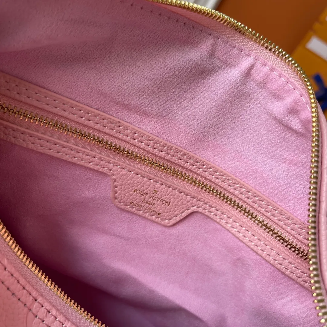 All Categories Official Website "Brand Women's Bags" Women's Bags 💙 LV 2026 New LV Classic Three-in-One Crossbody Bag