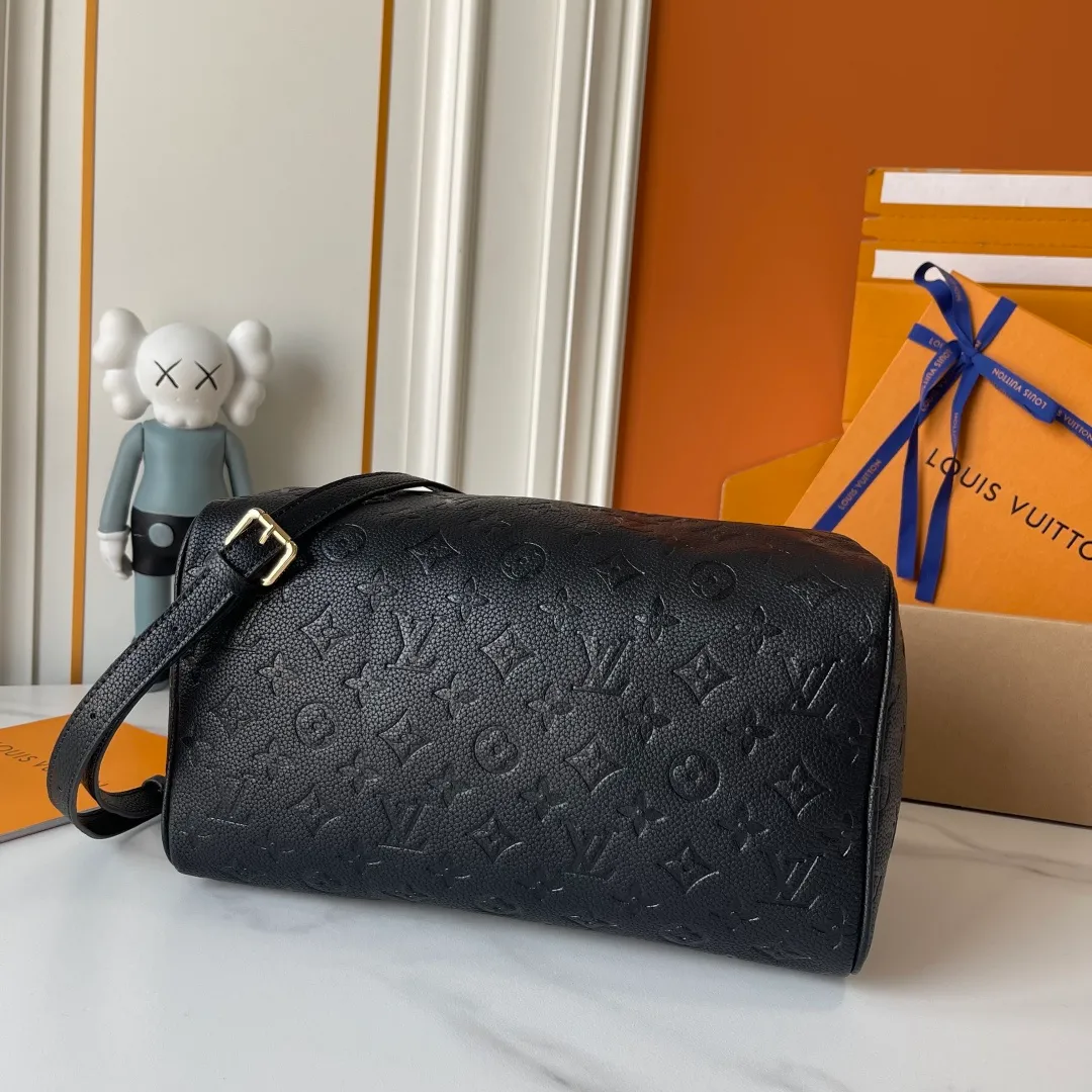 All Categories Official Website "Brand Women's Bags" Women's Bags 💙 LV 2026 New LV Classic Three-in-One Crossbody Bag
