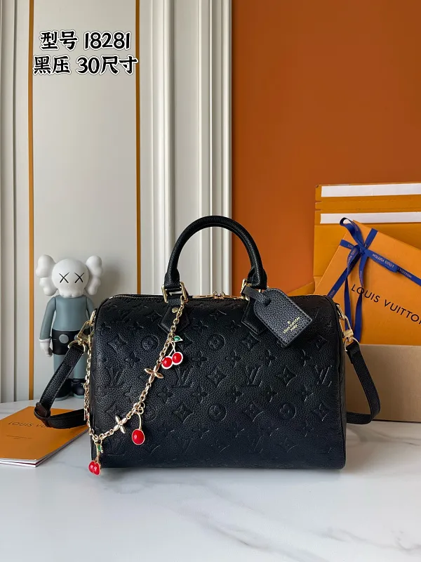 All Categories Official Website "Brand Women's Bags" Women's Bags 💙 LV 2026 New LV Classic Three-in-One Crossbody Bag