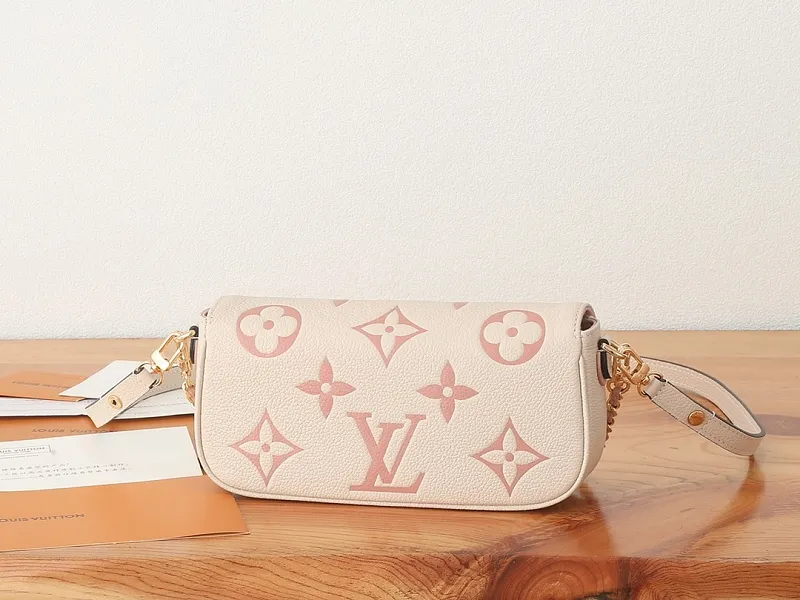 All Categories Official Website "Brand Women's Bags" Women's Bags 💙 LV LV 2026 New Crossbody Shoulder Bag