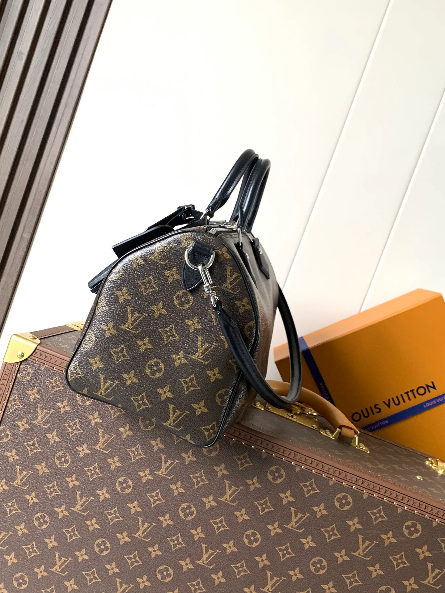 All categories Official website "Brand Women's Bags" Women's Bags 💙 LV 2026 new LV hand-held crossbody bag