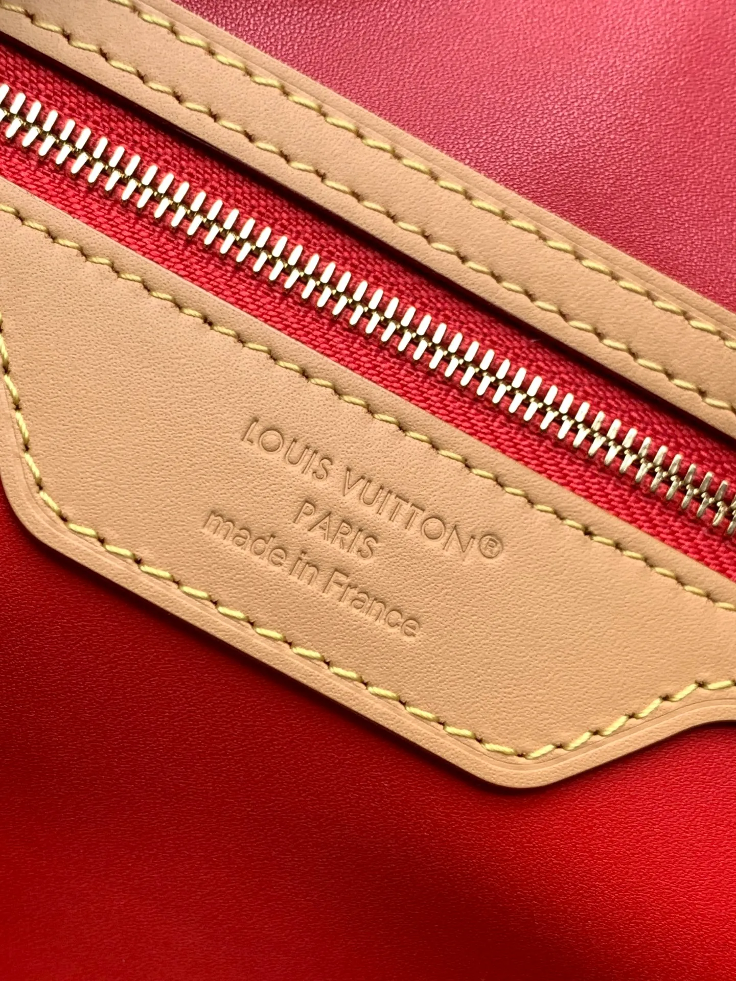 All categories Official website "Brand Women's Bags" Women's Bags 💙 LV 2026 new LV hand-held crossbody bag