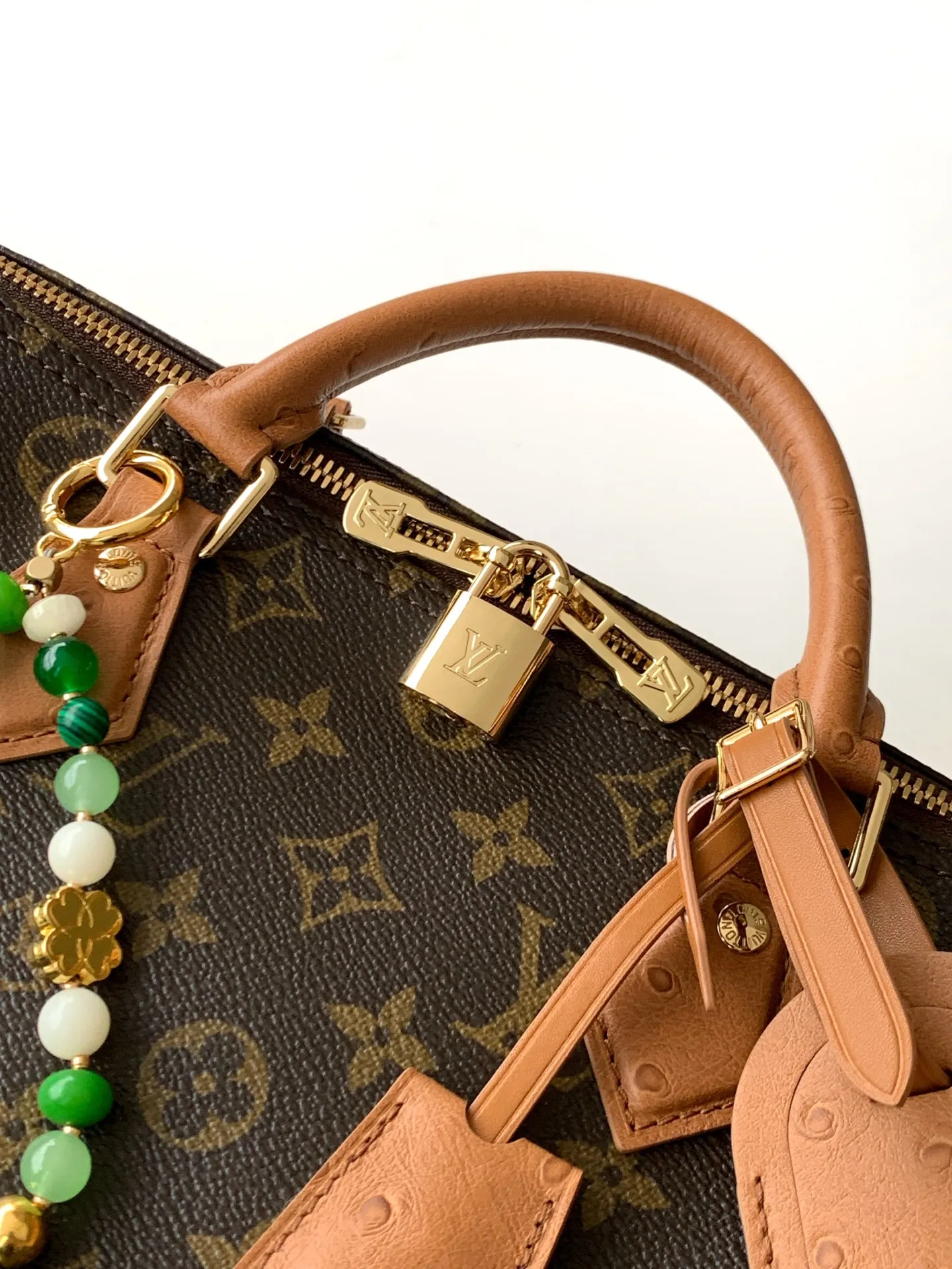 All categories Official website "Brand Women's Bags" Women's Bags 💙 LV 2026 new LV hand-held crossbody bag