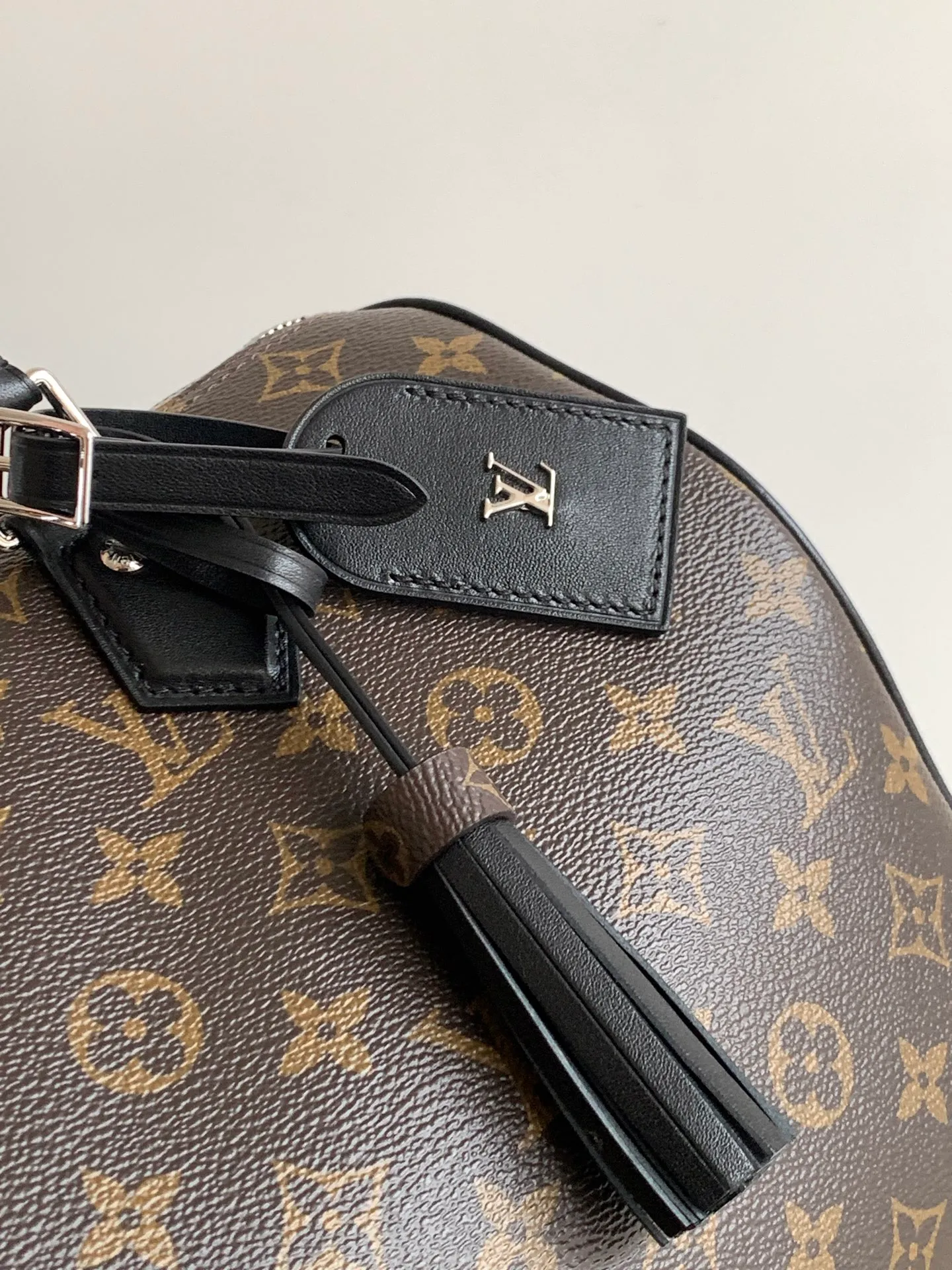 All categories Official website "Brand Women's Bags" Women's Bags 💙 LV 2026 new LV hand-held crossbody bag
