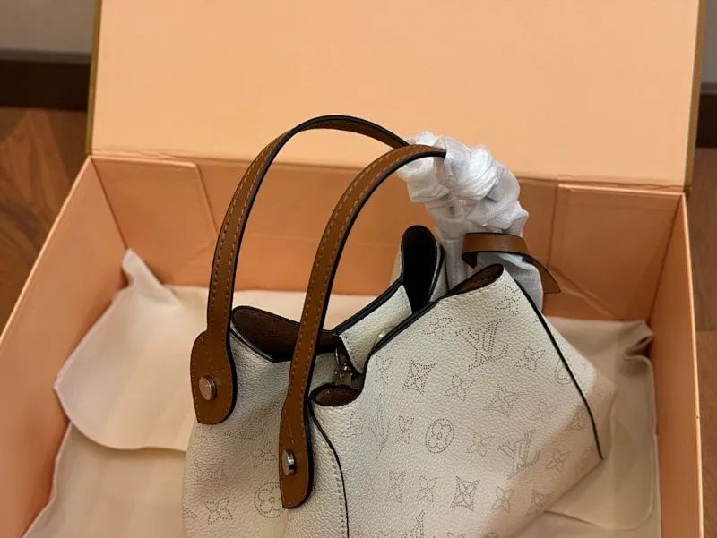 All Categories Official Website "Brand Women's Bags" Women's Bags 💙 LV 2024 Official Website New LV Bucket Bag