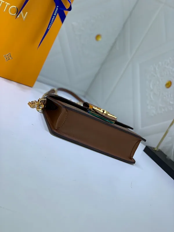 All Categories Official Website "Brand Women's Bags" Women's Bags 💙 LV 2023 New LV Crossbody Bag Wholesale