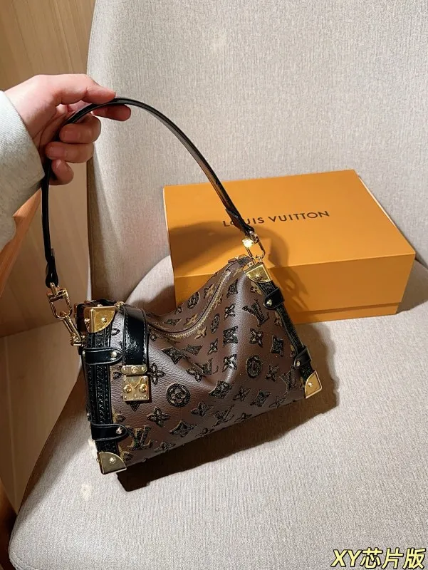 All categories Official website "Brand Women's Bags" Women's Bags 💙 LV 2025 new LV armpit bag