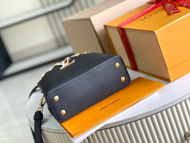 All Categories 💚 Authentic Grade Bags 💚 LV 2026 New LV Top Replica Crossbody Shoulder Bag