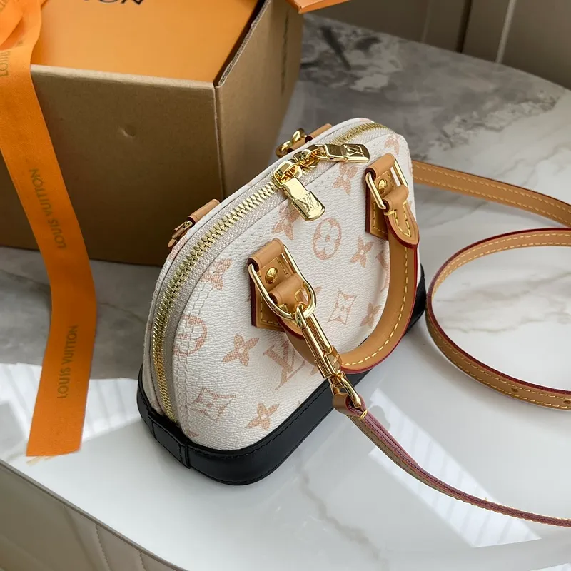 All Categories Official Website "Brand Women's Bags" Women's Bags 💙 LV LV 2026 New Crossbody Shoulder Bag