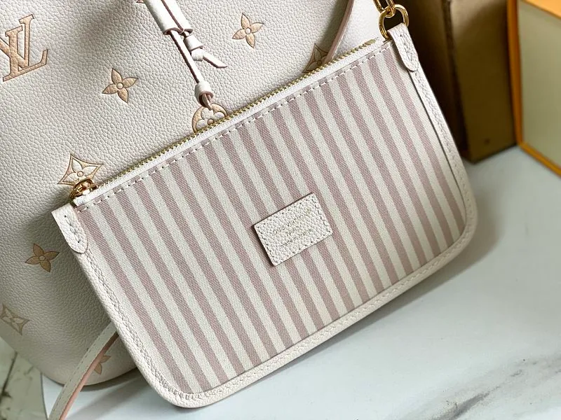 All Categories 💚 Authentic Grade Bags 💚 LV 2026 New LV Top Replica Crossbody Shoulder Bag