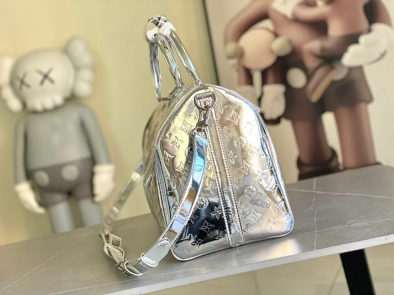 All categories 💚 Authentic bags 💚 LV LV new travel bag