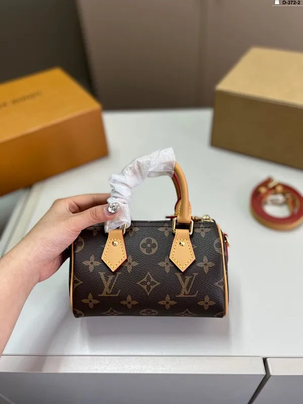 All Categories Official Website "Brand Women's Bags" Women's Bags 💙 LV 2025 New LV Crossbody Bag