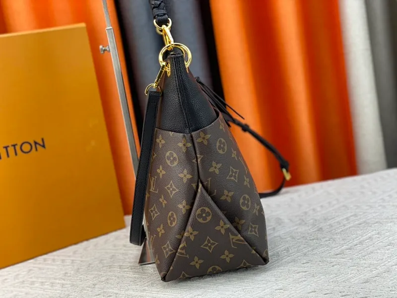 All Categories Official Website "Brand Women's Bags" Women's Bags 💙 LV 2023 New LV Crossbody Bag
