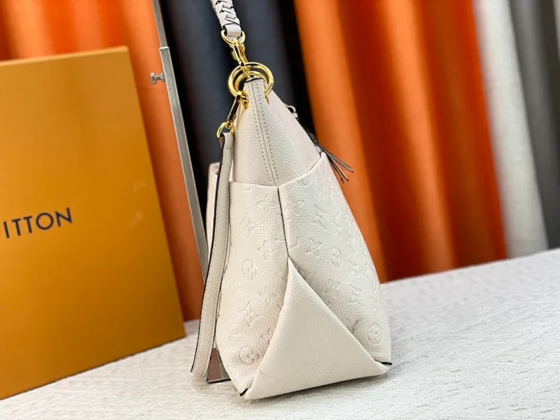 All Categories Official Website "Brand Women's Bags" Women's Bags 💙 LV 2023 New LV Crossbody Bag