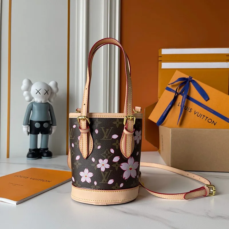 All Categories Official Website "Brand Women's Bags" Women's Bags 💙 LV 2025 New LV Crossbody Bag