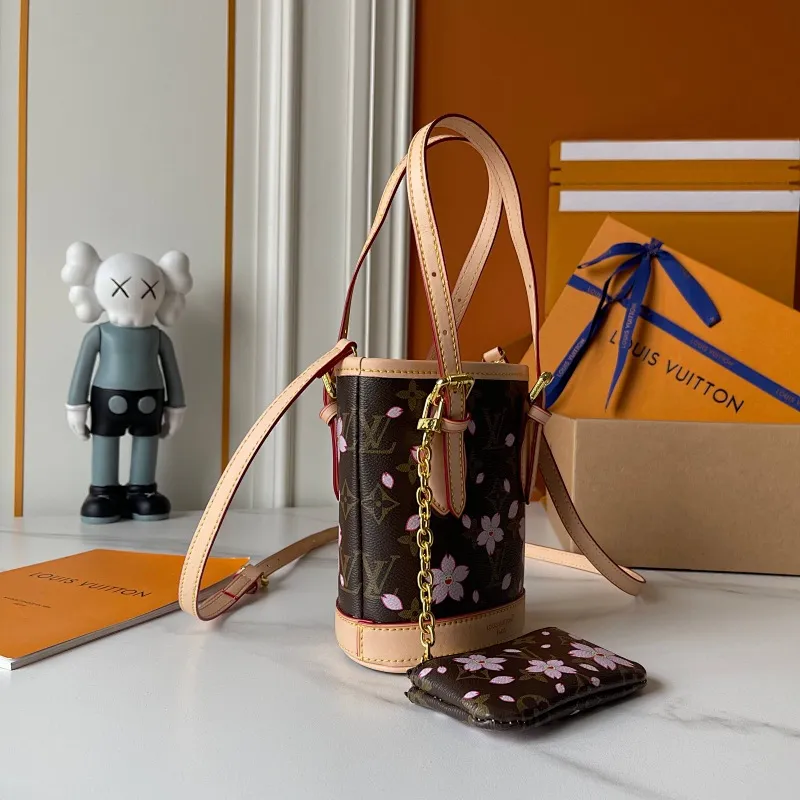 All Categories Official Website "Brand Women's Bags" Women's Bags 💙 LV 2025 New LV Crossbody Bag