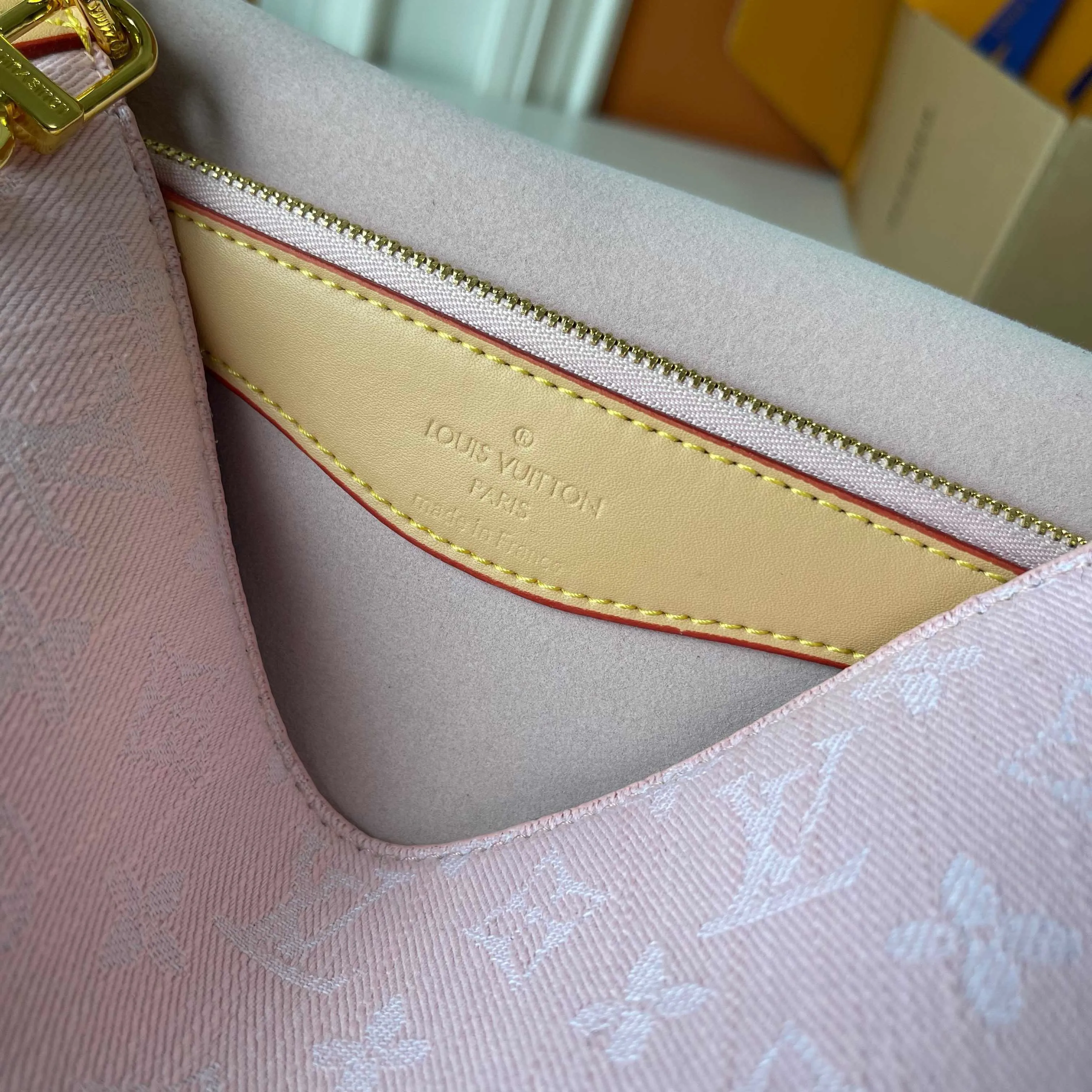 All Categories Official Website "Brand Women's Bags" Women's Bags 💙 LV 2025 New LV Crossbody Bag