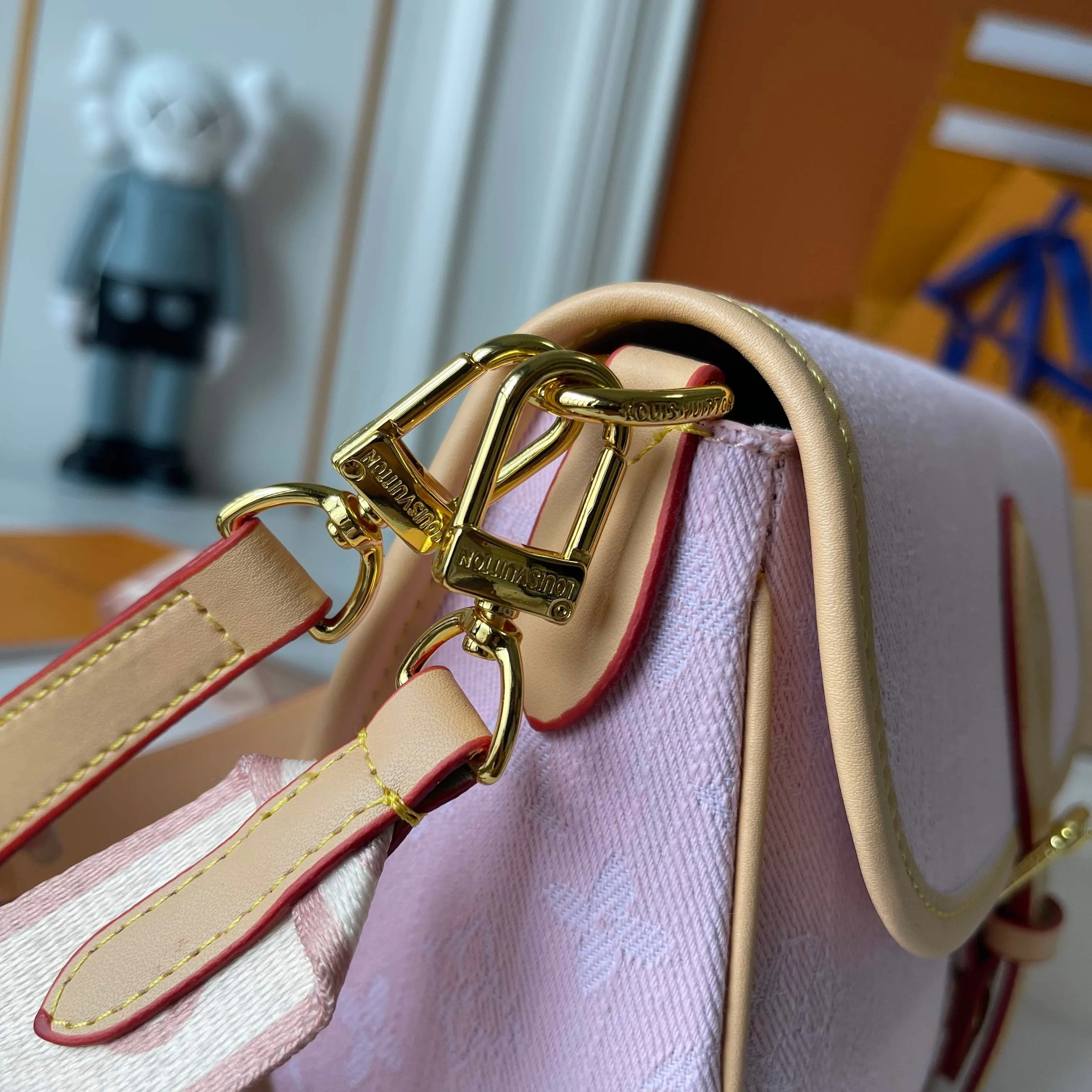 All Categories Official Website "Brand Women's Bags" Women's Bags 💙 LV 2025 New LV Crossbody Bag