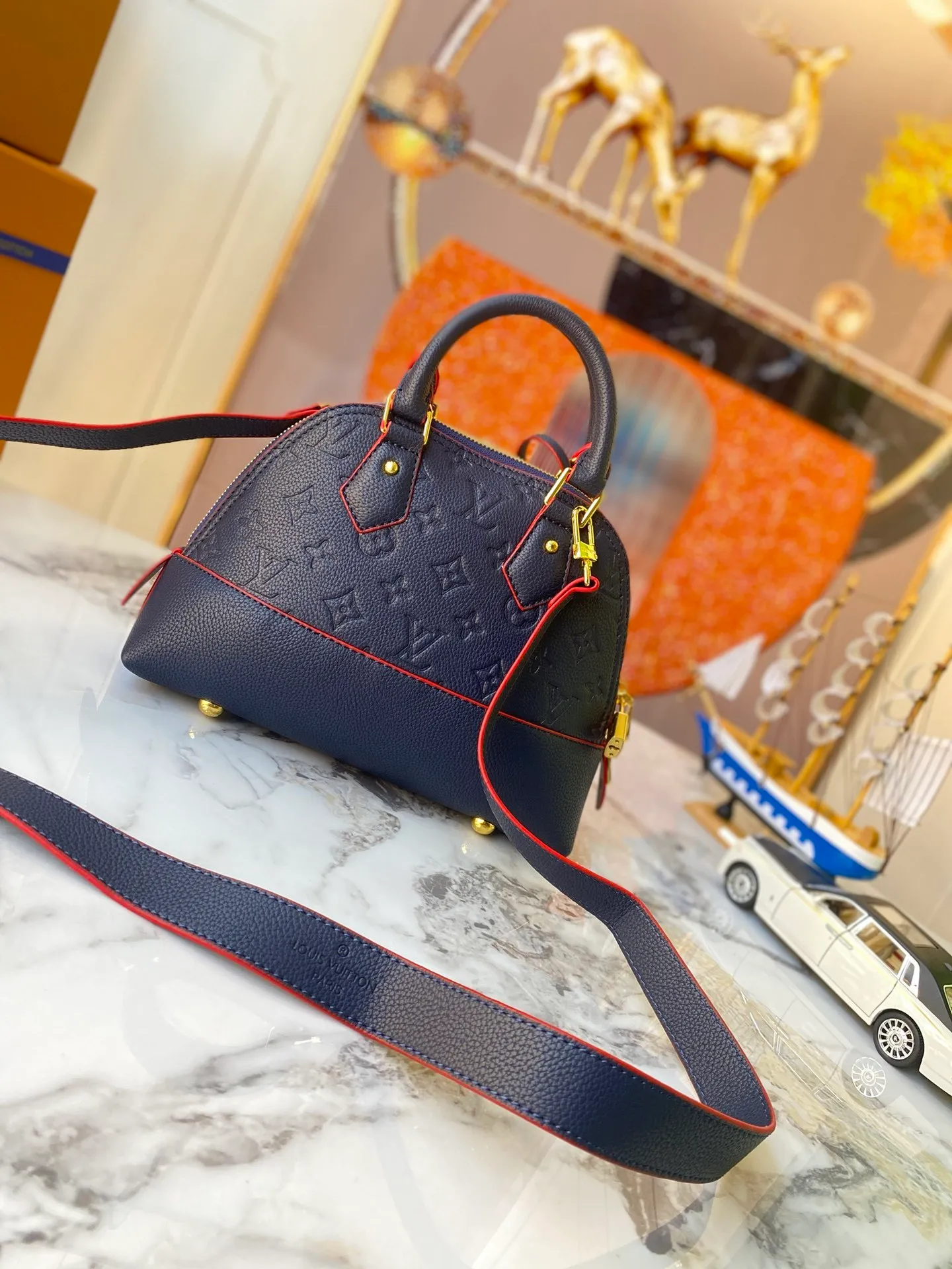 All categories Official website "Brand Women's Bags" Women's Bags 💙 LV 2022 official new LV handbag wholesale 58001800 High quality Size: 25-18-12 CM
