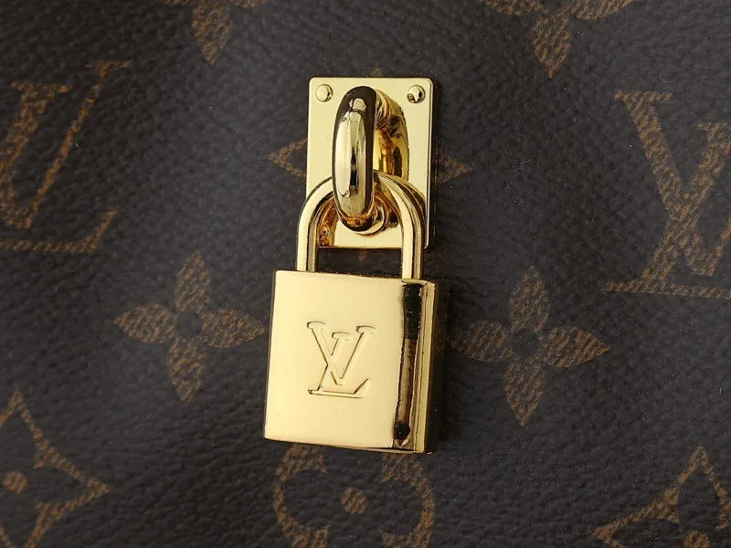 All categories Official website "Brand Women's Bags" Women's Bags 💙 LV 2025 new LV armpit bag