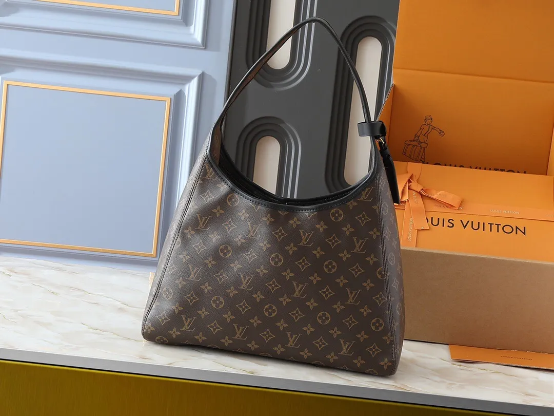 All categories Official website "Brand Women's Bags" Women's Bags 💙 LV 2025 new LV armpit bag