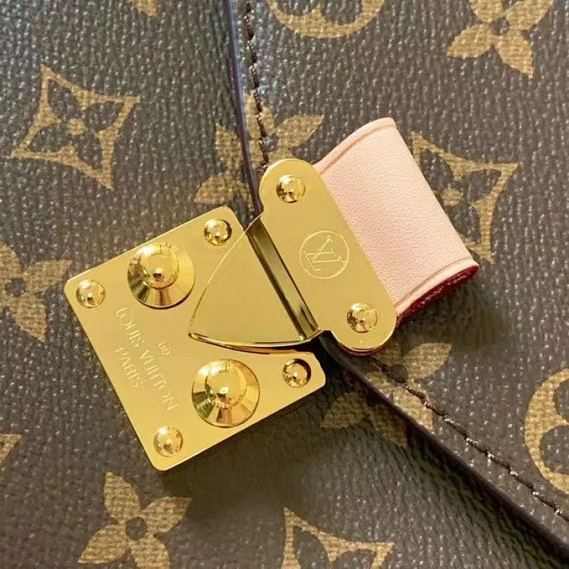 All categories Official website "Brand Women's Bags" Women's Bags 💙 LV fine imitation LV, high imitation LV bags, LV crossbody bags, 2023 official latest version LV messenger bag, LV bag factory, recommended bags, size: 25-17CM