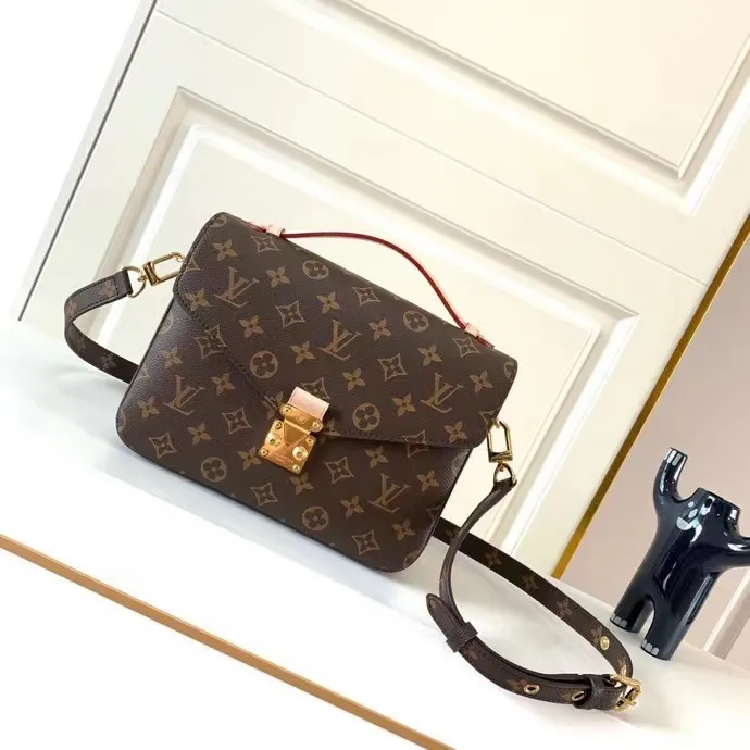 All categories Official website "Brand Women's Bags" Women's Bags 💙 LV fine imitation LV, high imitation LV bags, LV crossbody bags, 2023 official latest version LV messenger bag, LV bag factory, recommended bags, size: 25-17CM