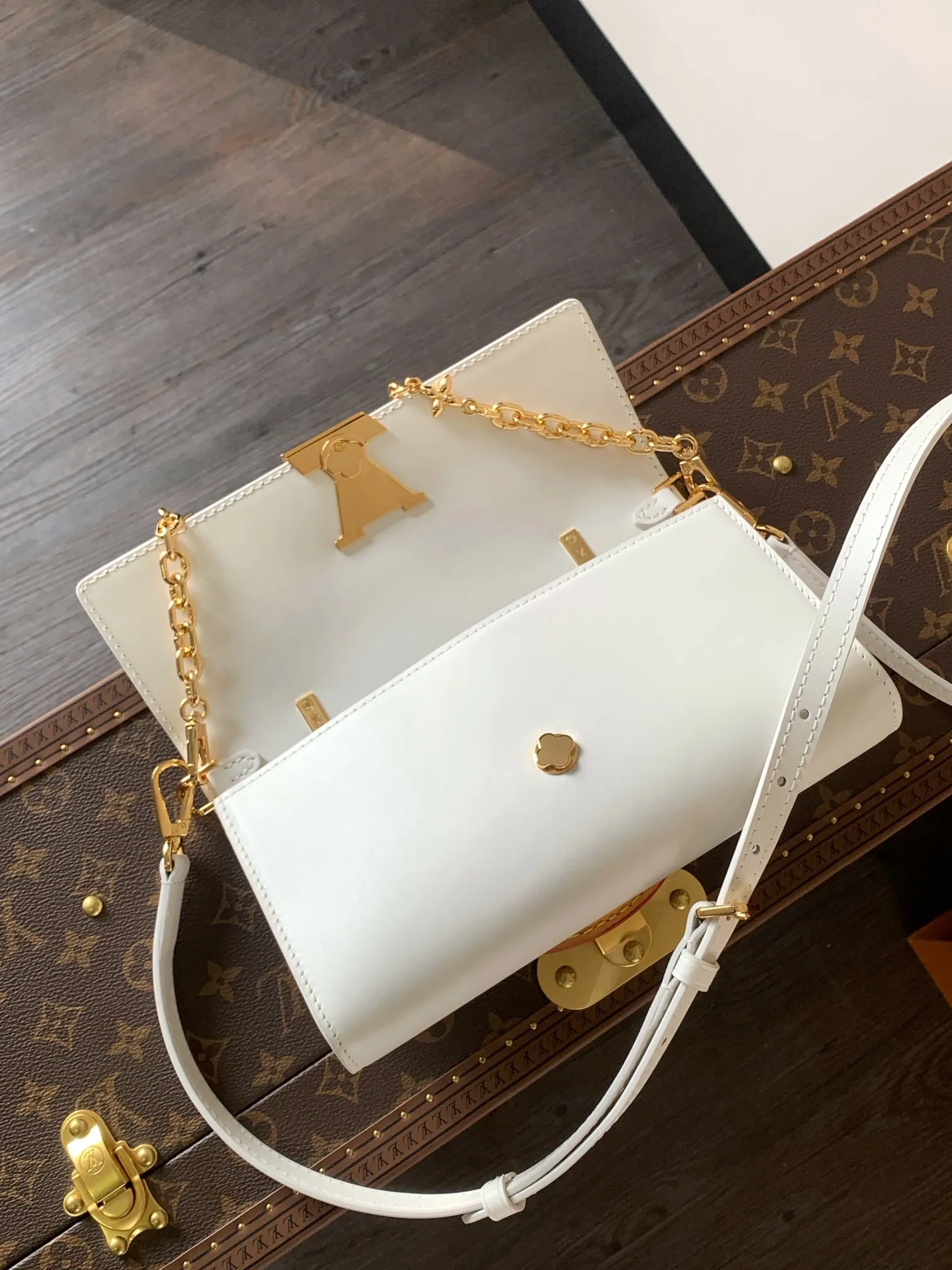 All Categories Official Website "Brand Women's Bags" Women's Bags 💙 LV 2026 New LV Crossbody Bag